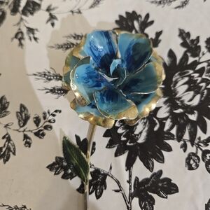 Blue and Gold Floral Brooch Wg8